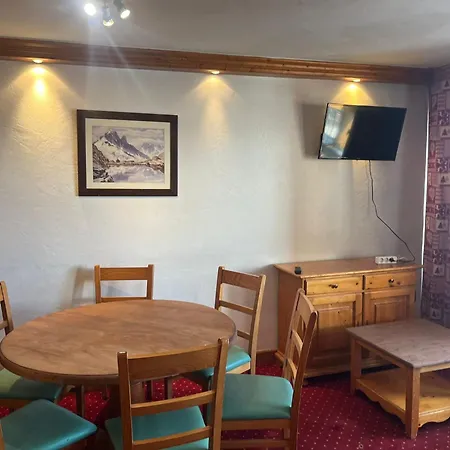 Les Glaciers By Alpstays Апартаменти